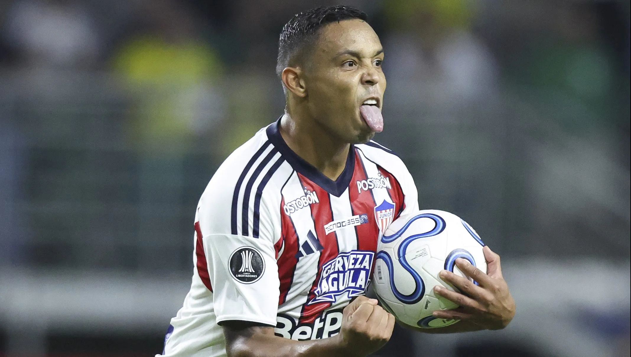 Luis Muriel comemorando gol do Junior Barranquilla. Foto: Alexandre Schneider/Getty Images