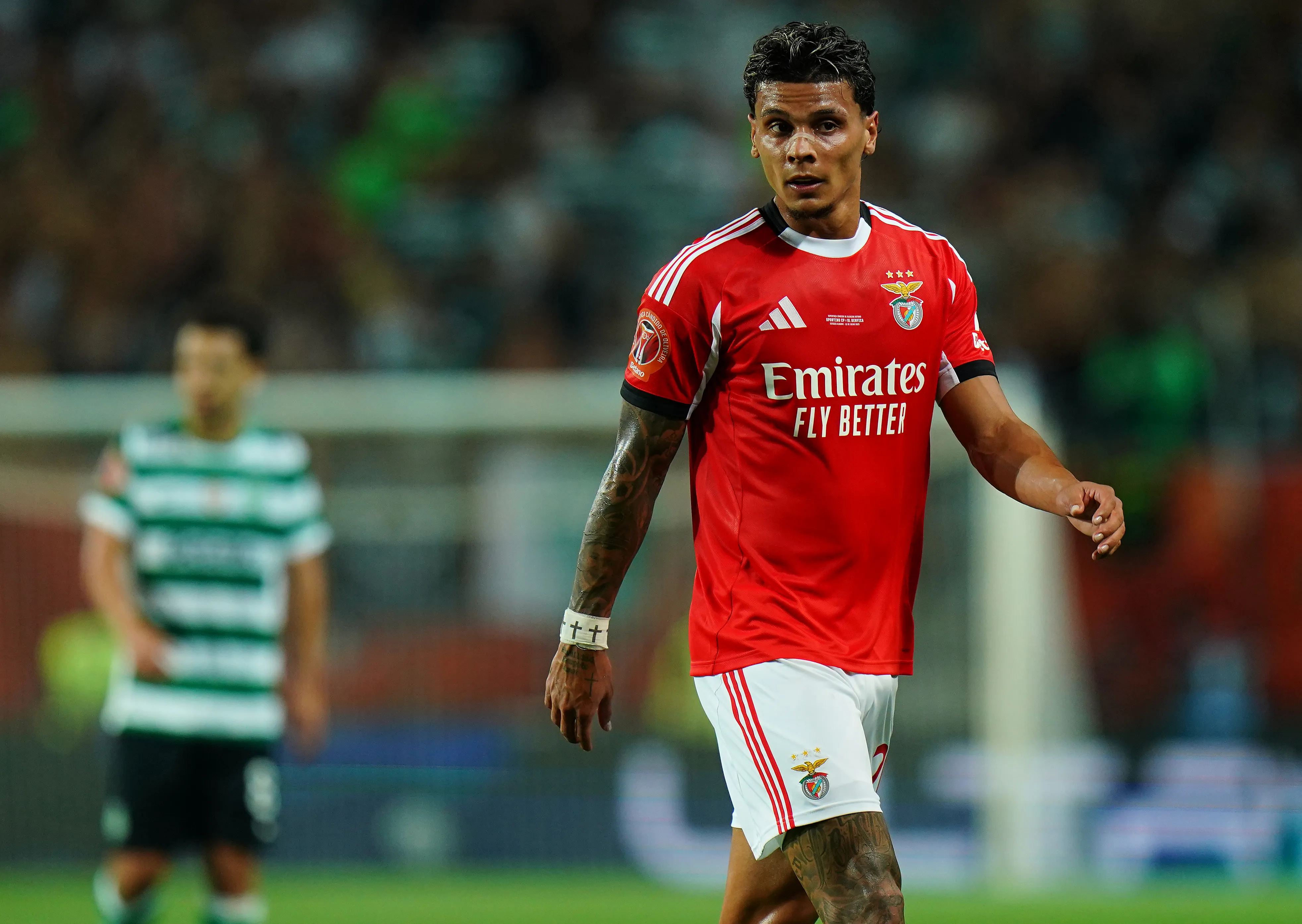 Richard Ríos em ação pelo Benfica (Foto: Gualter Fatia/Getty Images)