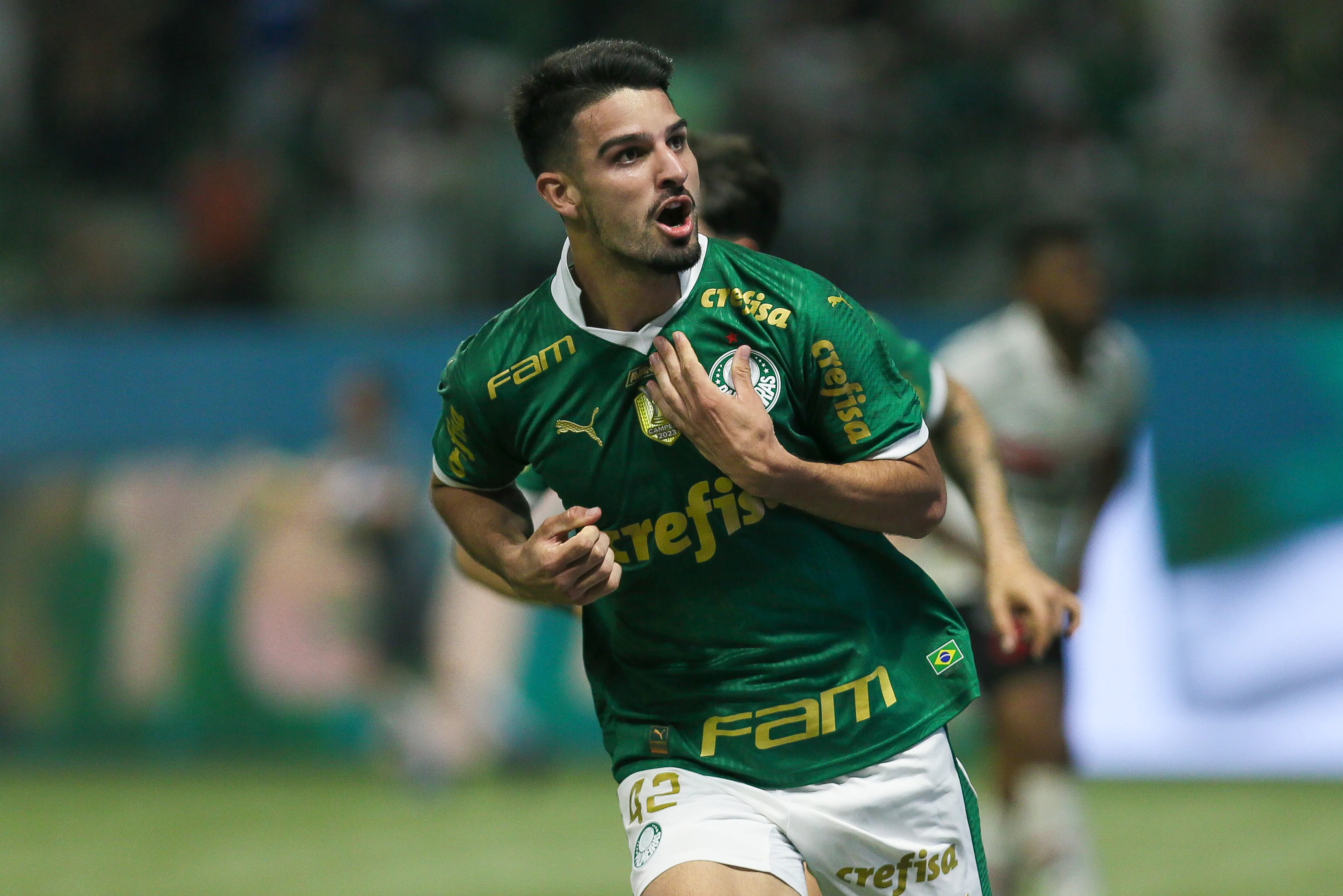 Flaco López comemorando um gol contra o São Paulo (Foto: Ricardo Moreira/Getty Images)