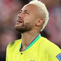 Neymar está abatido após lesão na panturrilha