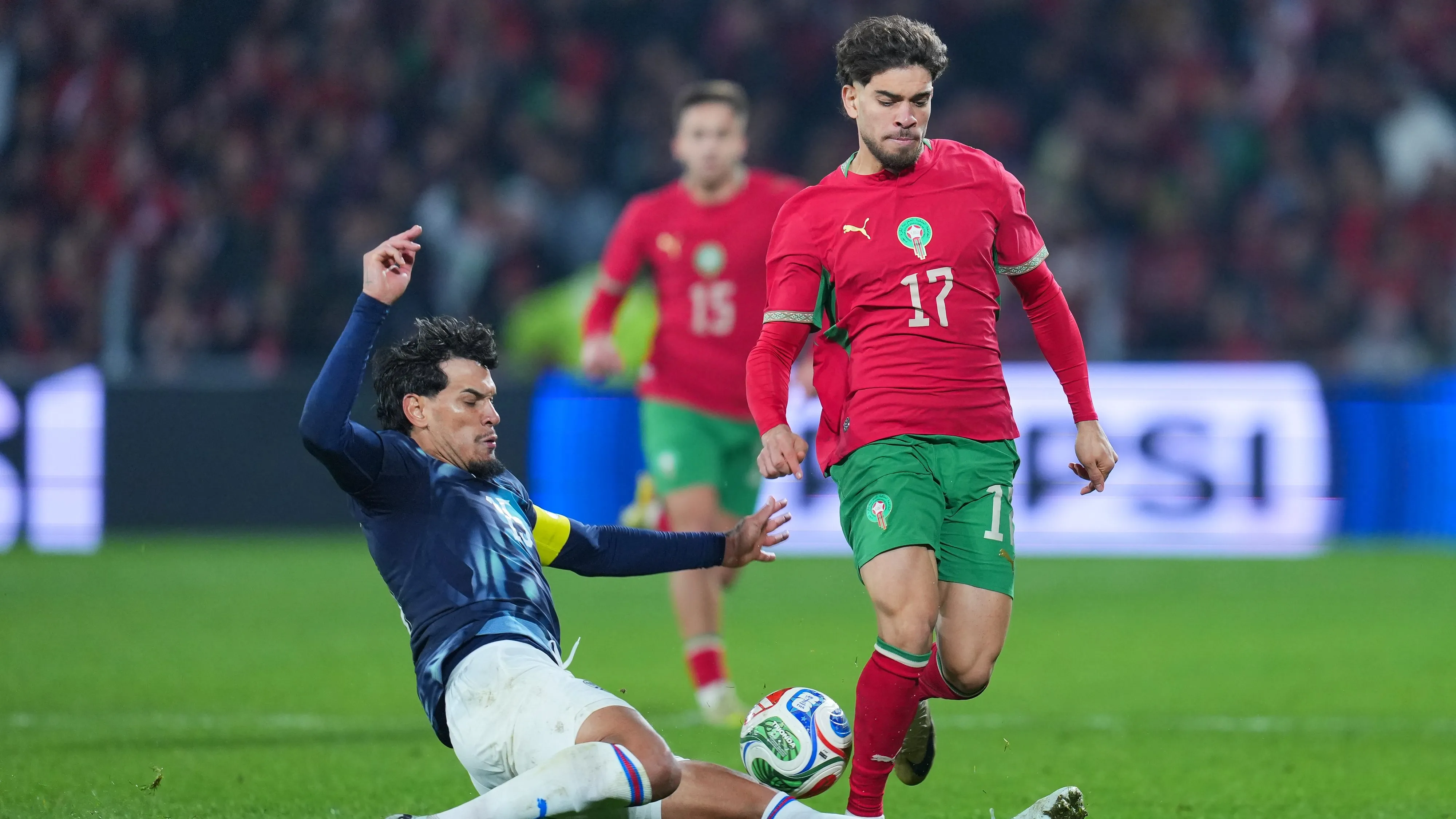 Abde Ezzalzouli, alvo do Tottenham, em jogo da Seleção de Marrocos. Foto: Franco Arland/Getty Images