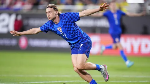 Majer marcou, mas não evitou a derrota da Croácia para o Brasil.