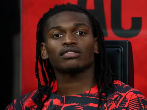 Manchester United e Arsenal iniciam conversas por Rafael Leão