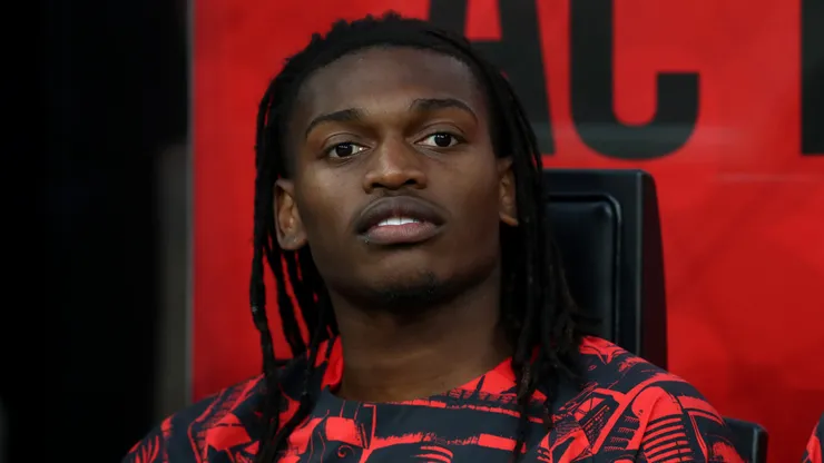 Rafael Leão está na mira de Manchester United e Arsenal. Foto: Marco Luzzani/Getty Images