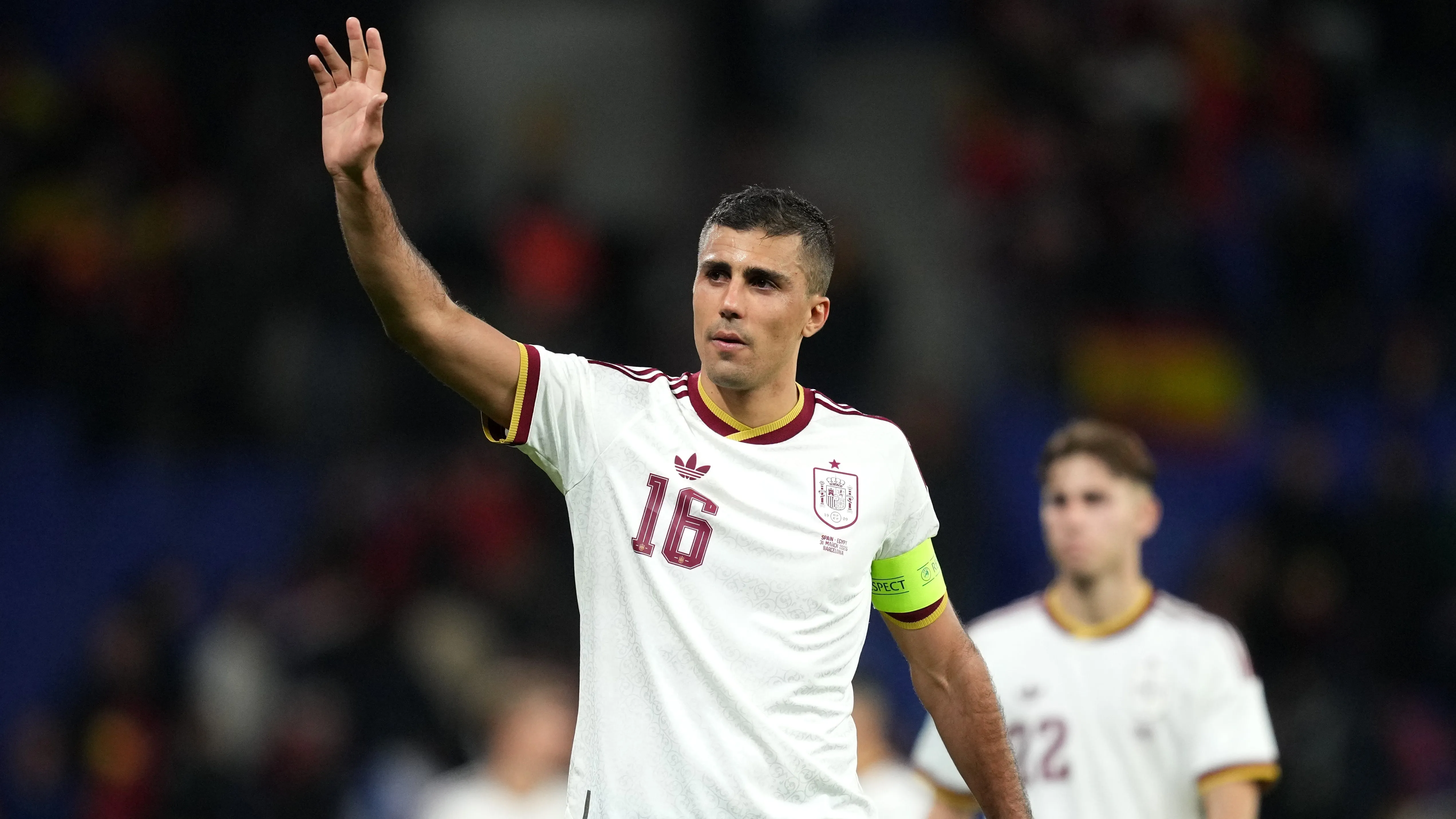 Rodri em jogo da Seleção da Espanha. Foto: Alex Caparros/Getty Images