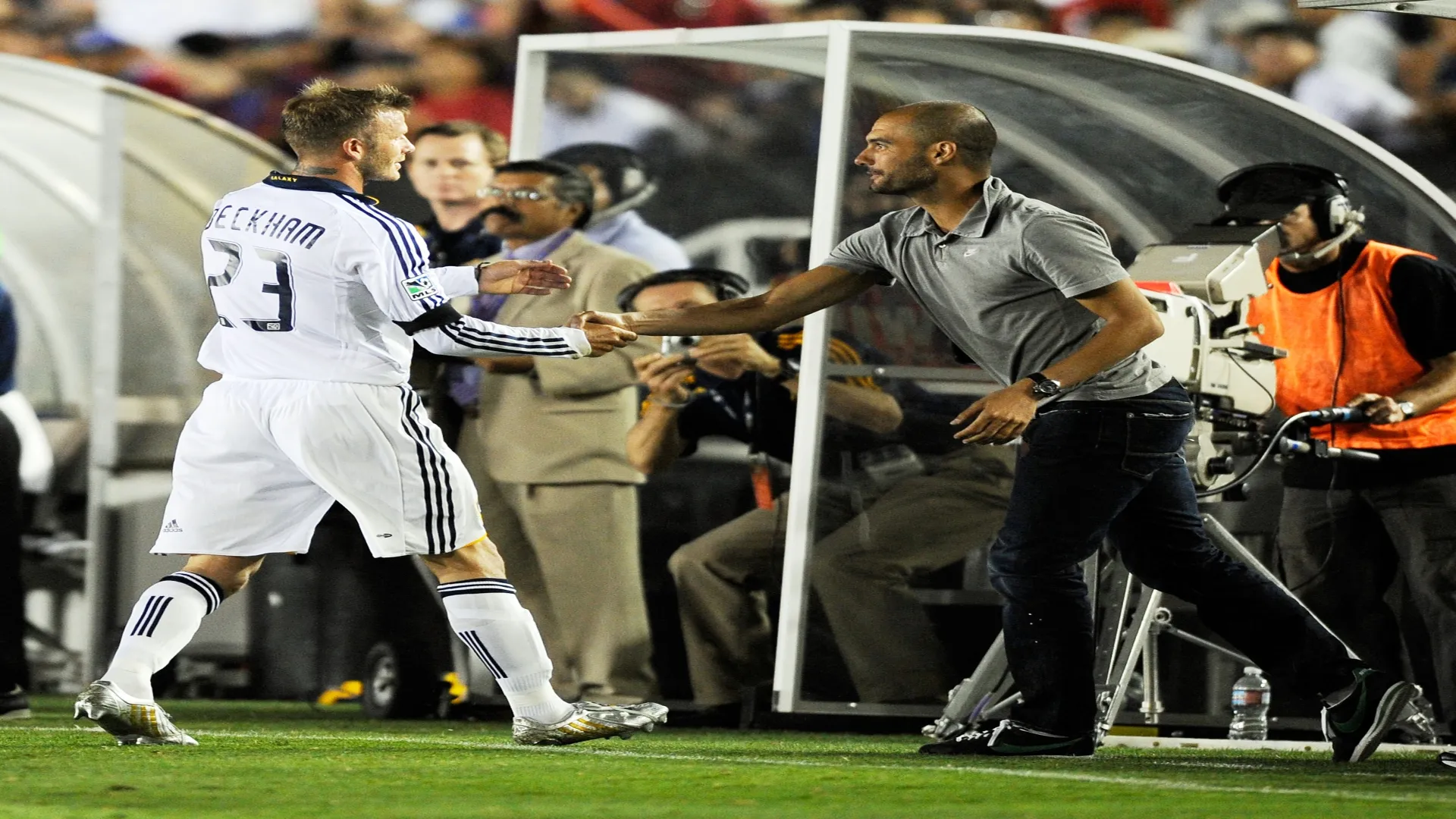 Beckham e Guardiola em 2009 – Kevork Djansezian/Getty Images
