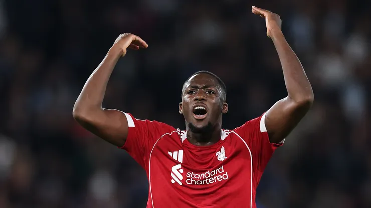 Ibrahima Konaté, zagueiro do Liverpool. (Foto: Justin Setterfield/Getty Images)