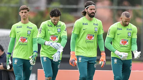 Léo Nannetti, Ederson, Alisson e Weverton. Foto: Thiago Ribeiro/AGIF