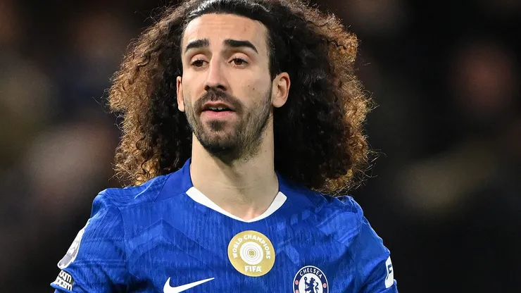 Chelsea não lucrará mais de R$ 291 milhões com venda de Cucurella ao Atlético de Madrid. (Foto: Mike Hewitt/Getty Images)