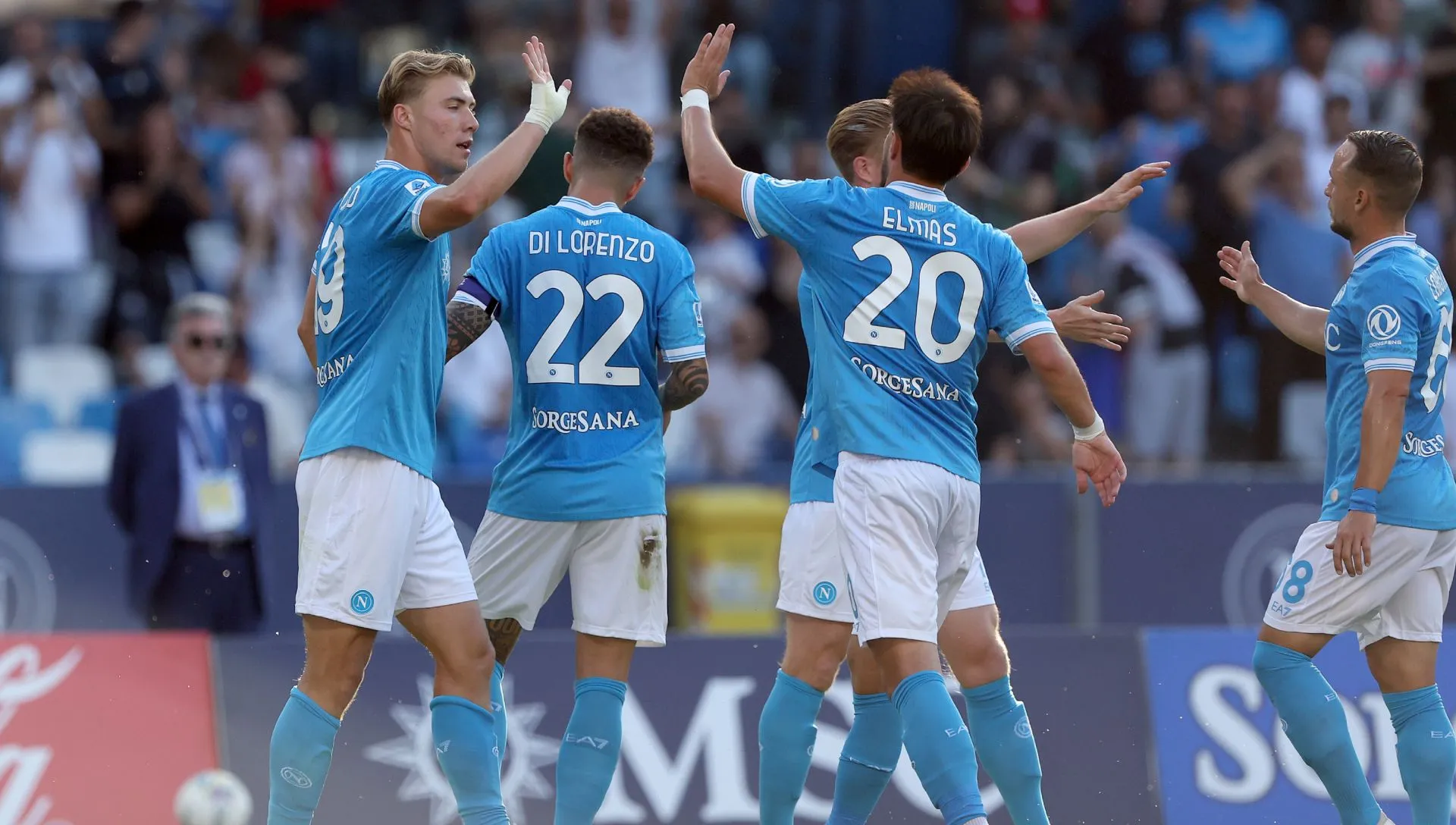 Hojlund comemora após marcar gol durante partida da Série A. Foto: Francesco Pecoraro/Getty Images