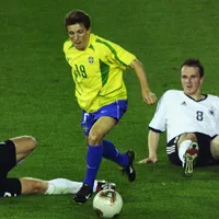 Como Juninho Paulista superou 1998 e chegou ao penta