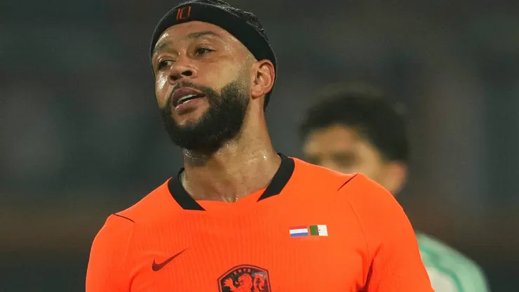 Memphis Depay é alvo de críticas após derrota da Holanda para a Argélia. Foto: IMAGO / Box to Box Pictures