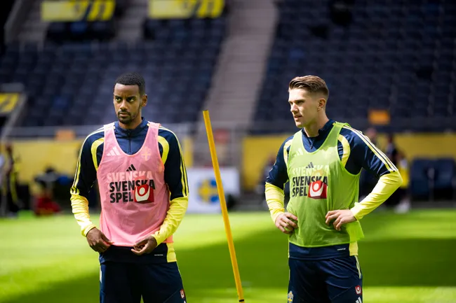 02.06.2026 – Alexander Isak e Viktor Gyökeres durante o treino da Suécia. Foto: