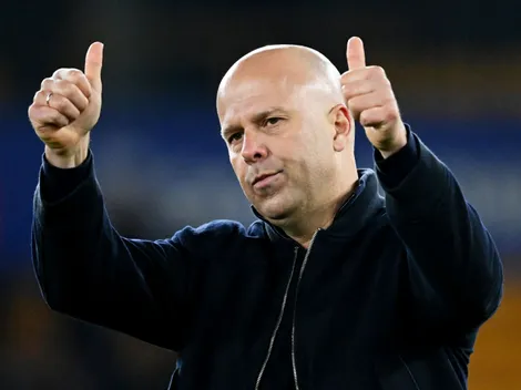Arne Slot entra no radar do Fulham