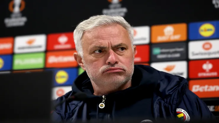 José Mourinho no Fenerbahçe em 2025 - Ian MacNicol/Getty Images