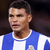 Thiago Silva quer permanecer na Europa