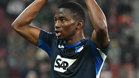 Touré, alvo do Manchester United. (Photo by Christian Kaspar-Bartke/Getty Images)