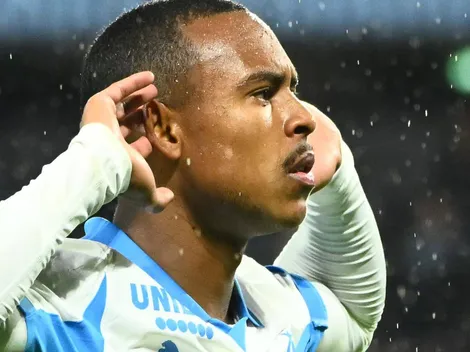 Roma e Flamengo disputam Igor Paixão