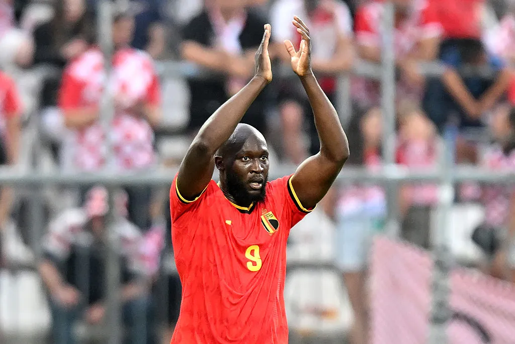 Lukaku é um dos destaques da Bélgica. (Photo by Jurij Kodrun/Getty Images)