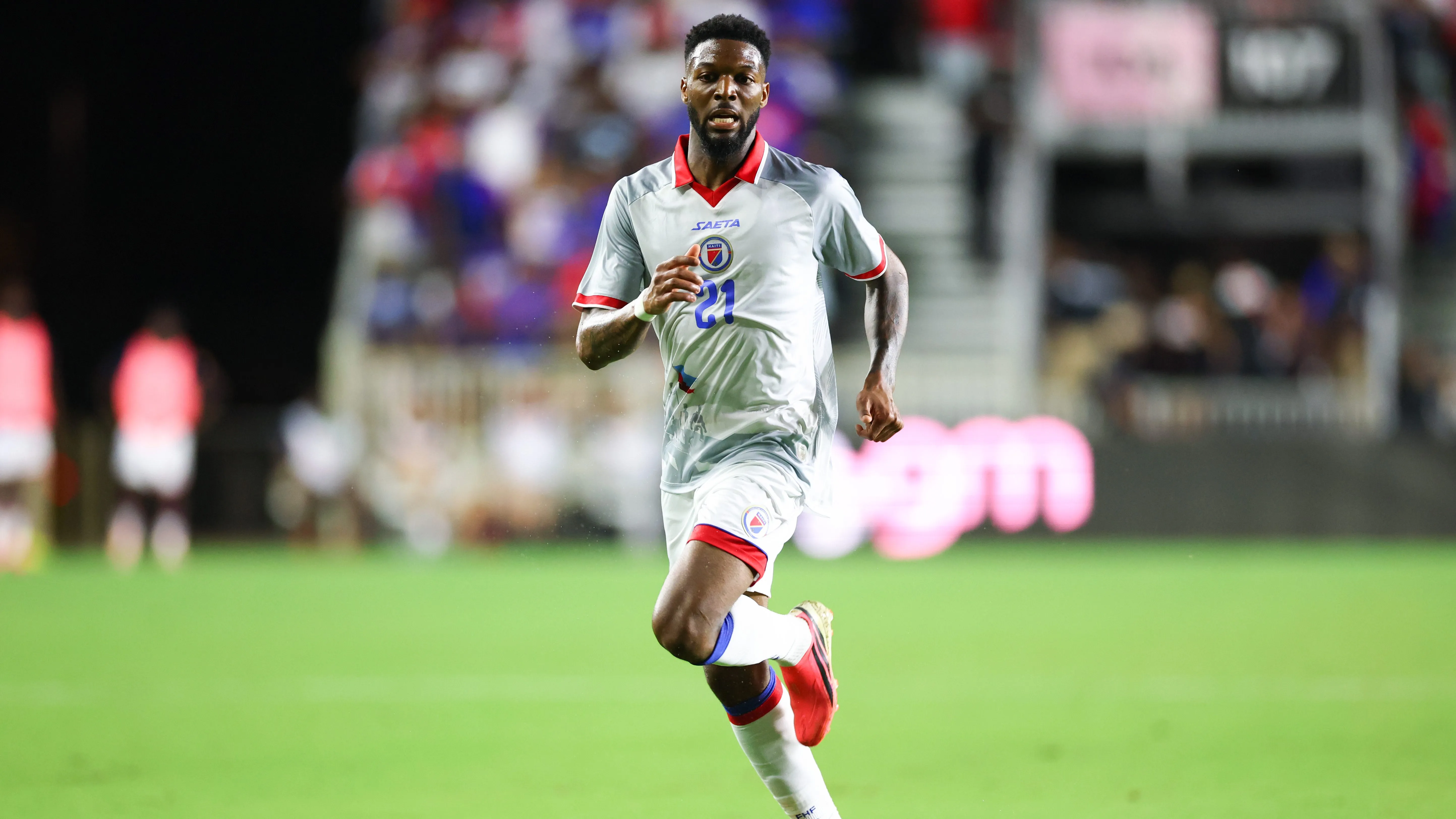 Josué Casimir em jogo do Haiti. Foto: Megan Briggs/Getty Images
