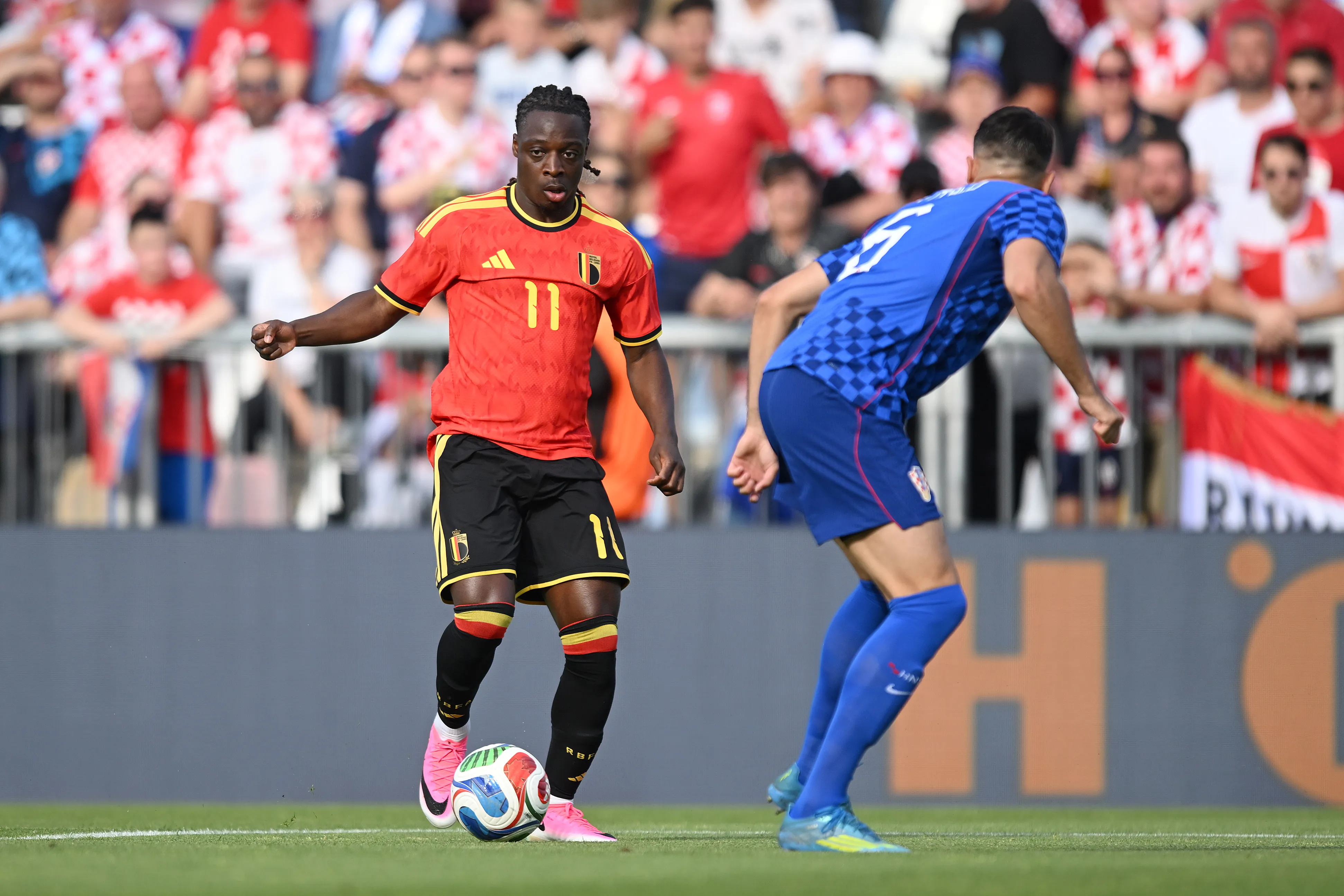 Doku em campo pela Bélgica (Foto: Jurij Kodrun/Getty Images)