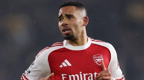 Gabriel Jesus em campo com a camisa do Arsenal. Foto: Michael Regan/Getty Images