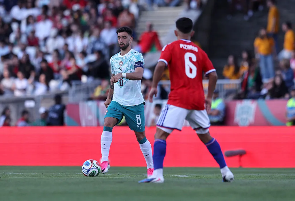 Bruo Fernandes marcou um dos gols da vitória portuguesa. (Photo by Carlos Rodrigues/Getty Images)