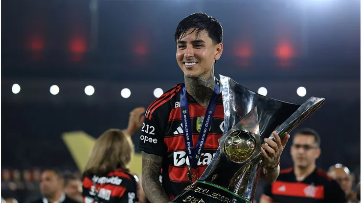 Pulgar pode deixar o Flamengo em junho. Buda Mendes/Getty Images.