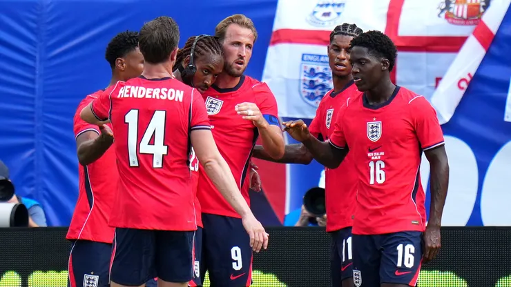 Inglaterra derrota a Nova Zelândia em amistoso preparatório para a Copa do Mundo. (Foto: Rich Storry/Getty Images)