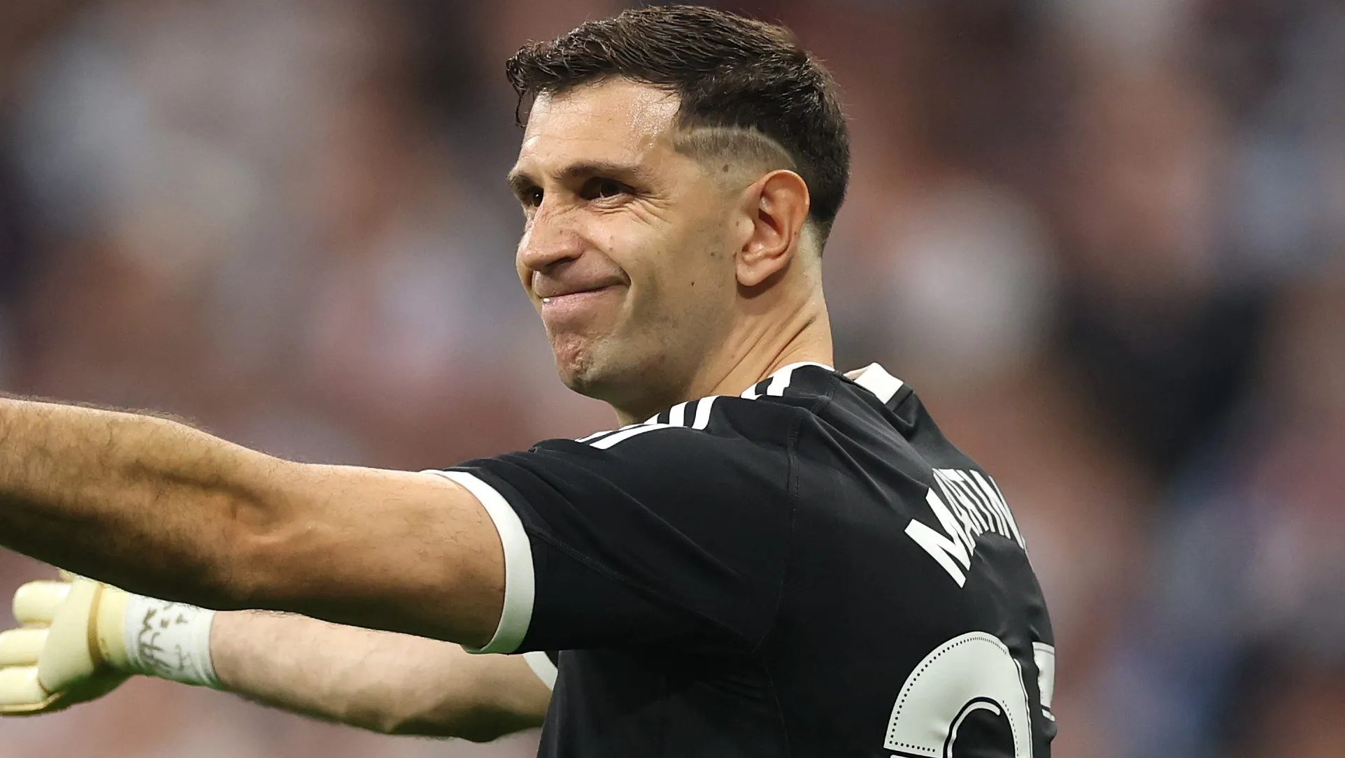 Dibu é prioridade da Juventus no mercado