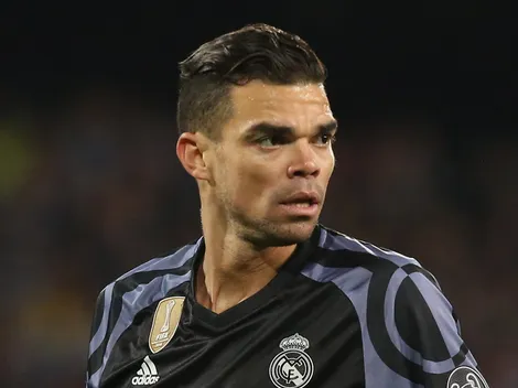 Pepe deve ser membro da comissão técnica de José Mourinho