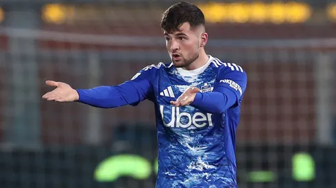 Aston Villa busca reforços no mercado. Foto: Marco Luzzani/Getty Images