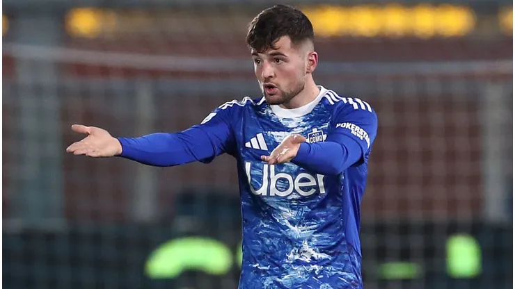Aston Villa busca reforços no mercado. Foto: Marco Luzzani/Getty Images