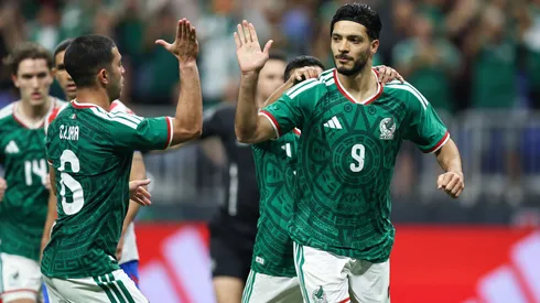 Javier Aguirre utilizou diferentes formações nos amistosos. Foto: Omar Vega/Getty Images