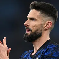 Olivier Giroud renova contrato com o Lille