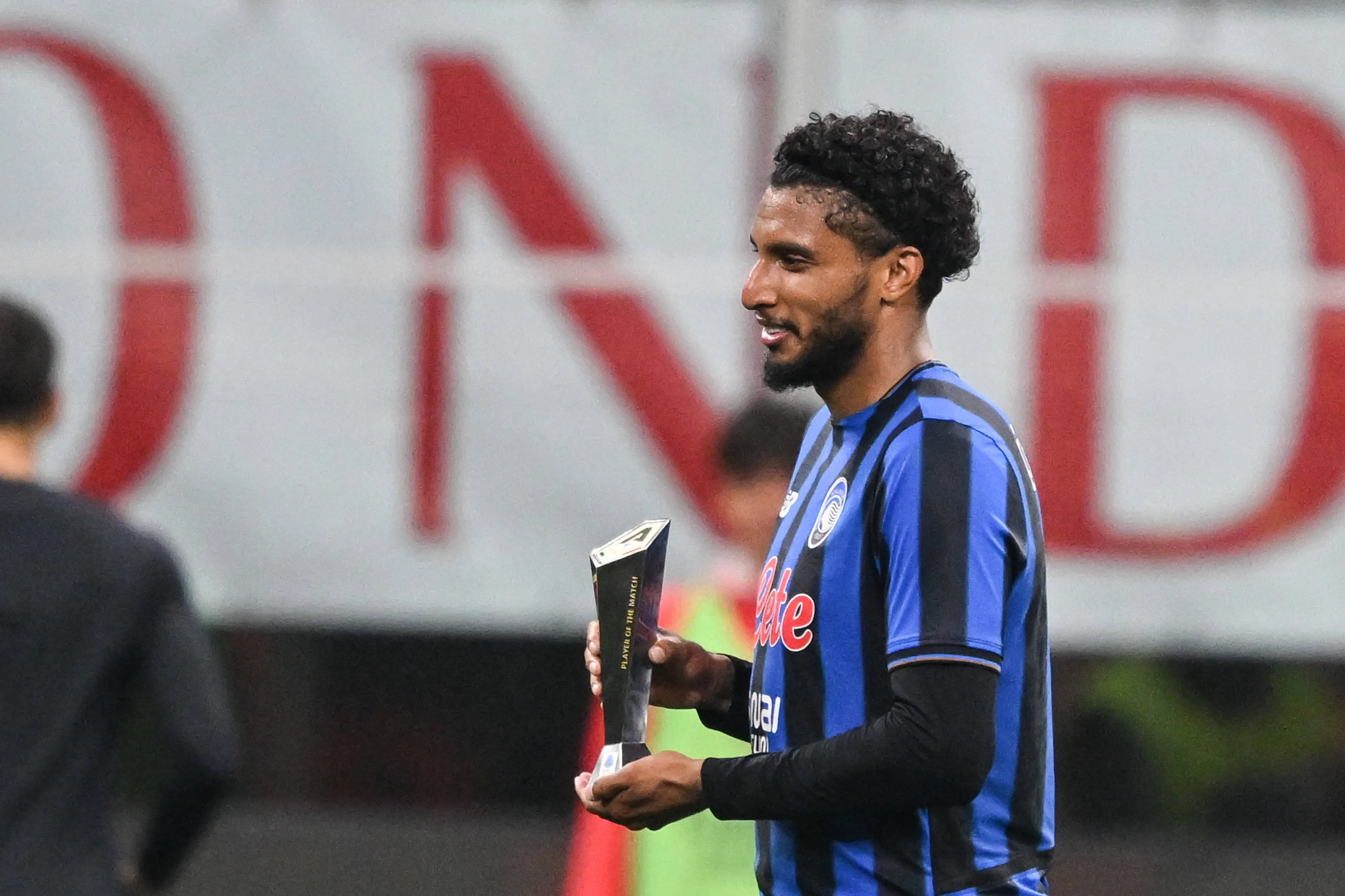 AC Milan x Atalanta BC – Série A. Ederson, da Atalanta BC, é eleito o MVP da partida de futebol da Série A italiana entre AC Milan e Atalanta BC, no estádio Giuseppe Meazza San Siro, em Milão, Itália, em 10 de maio de 2026. Foto: IMAGO / NurPhoto