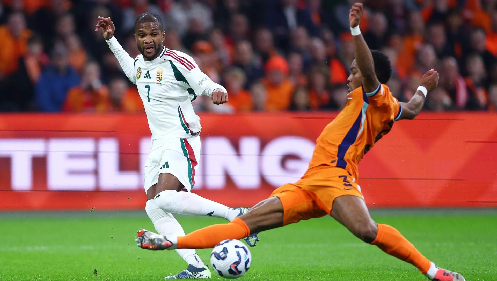 Timber, da Holanda, durante partida da Liga das Nações. Foto: Dean Mouhtaropoulos/Getty Images