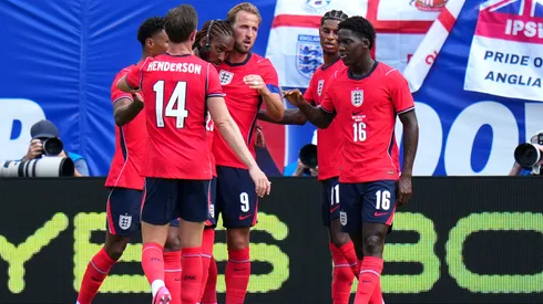 Harry Kane marcou o gol dos ingleses na vitória sobre a Nova Zelândia.