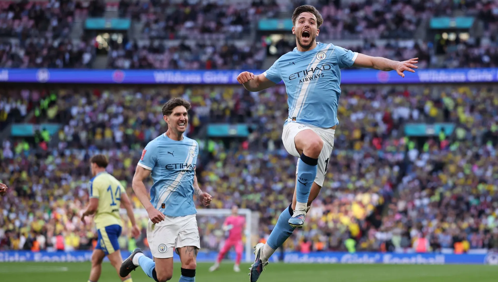 Nico Gonzalez, do Manchester City, comemora gol durante partida da Emirates FA Cup. Foto: Justin Setterfield/Getty Images