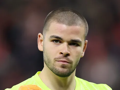 Juventus faz contatos por Lucas Chevalier, do PSG