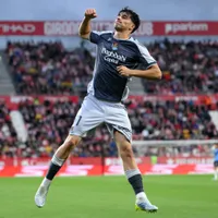Unai Emery pede Jon Martín e Aston Villa disputa com gigantes