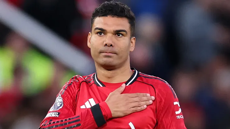 Casemiro durante uma partida pelo Manchester United. Foto: Alex Livesey/Getty Images