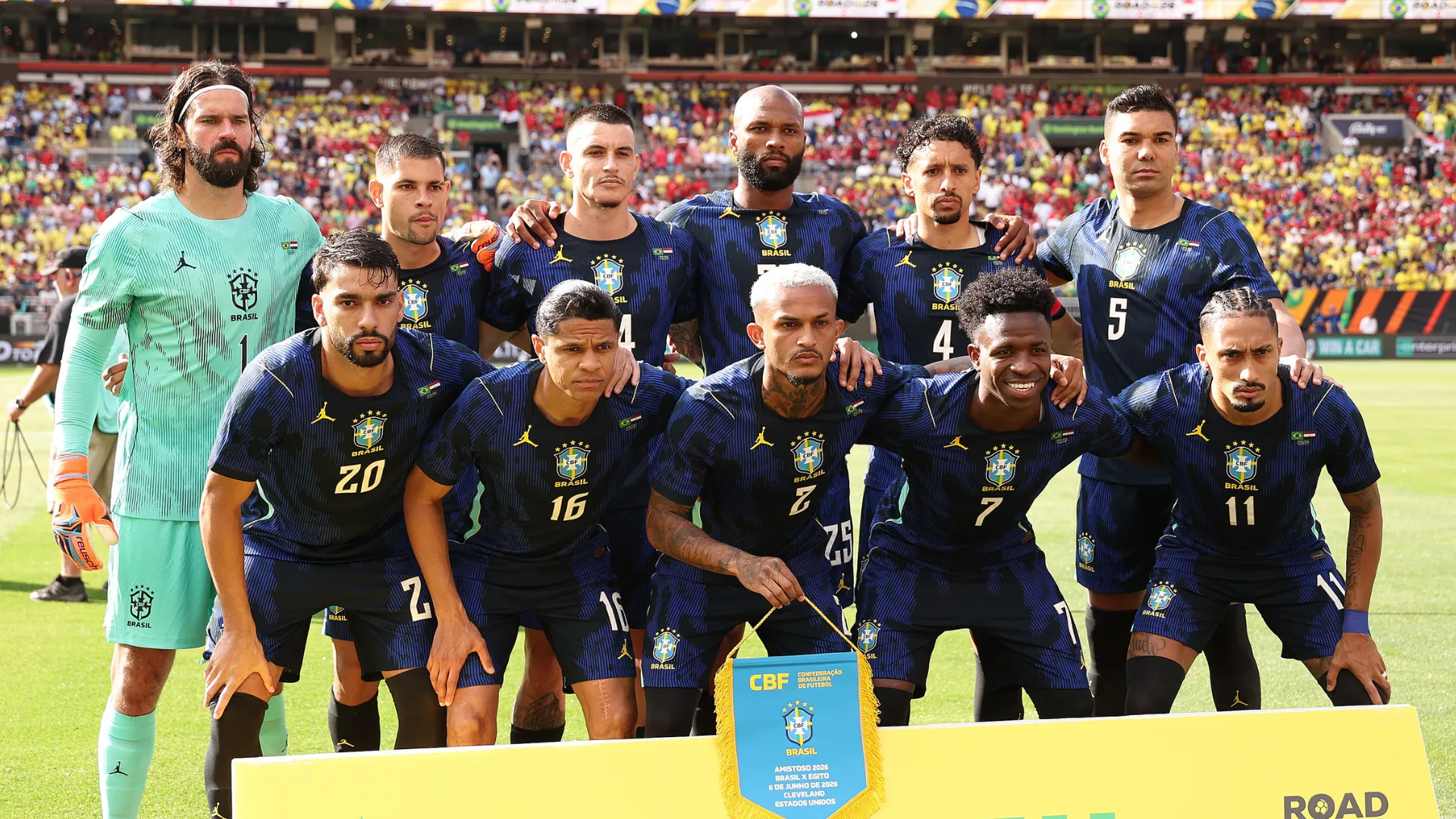 Elenco da Seleção Brasileira antes de amistoso