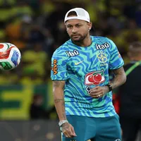 Brasil recebe visita do cineasta Spike Lee durante treino
