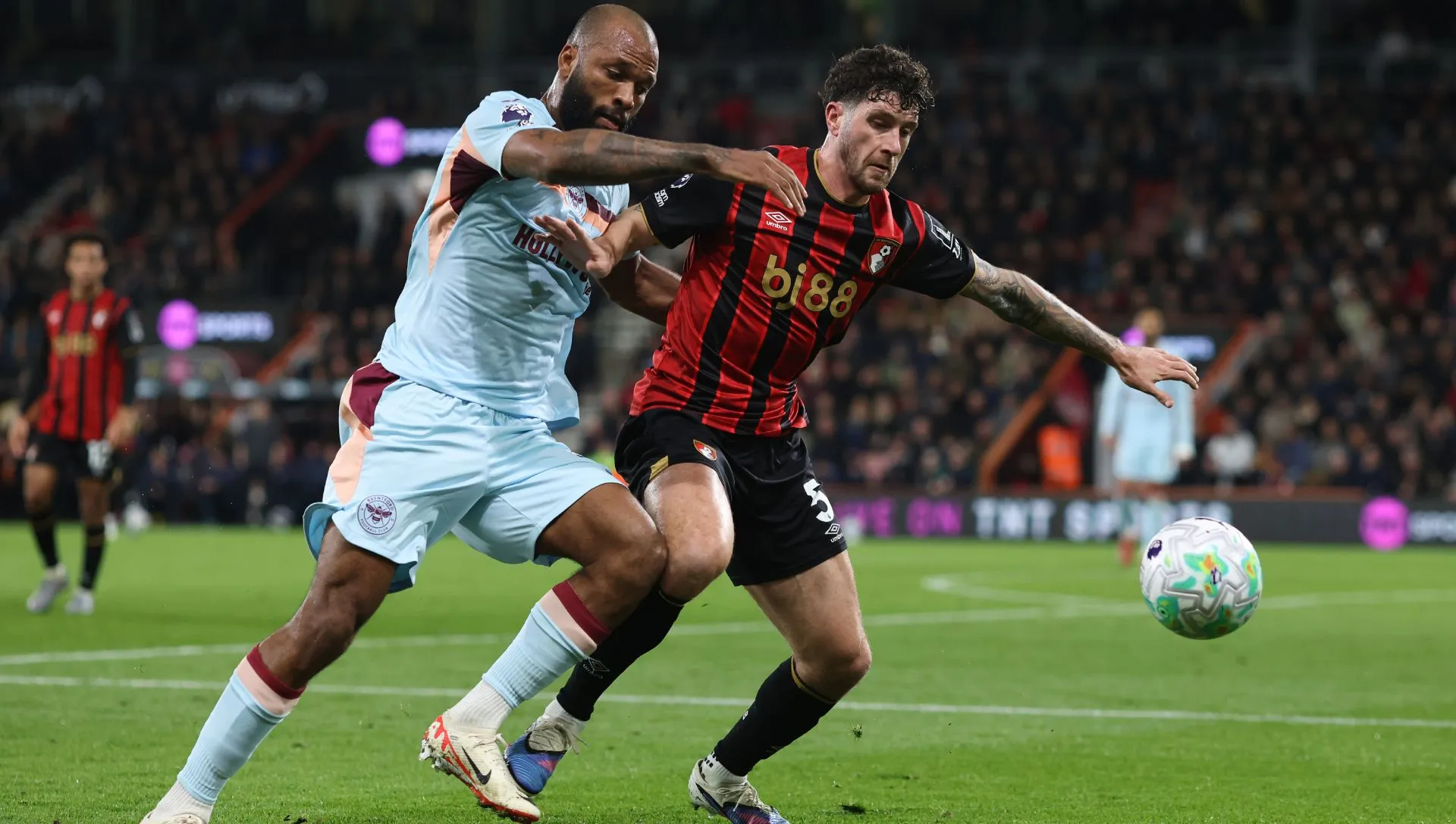 Marcos Senesi durante partida da Premier League. Foto: Charlie Crowhurst/Getty Images