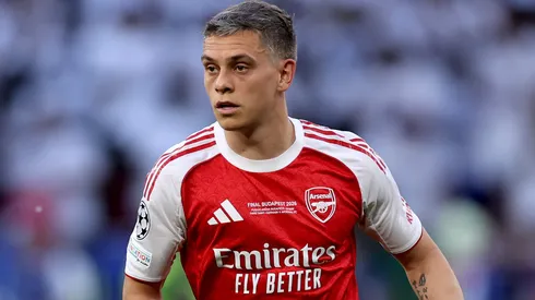 Trossard durante partida do Arsenal. (Photo by Carl Recine/Getty Images)