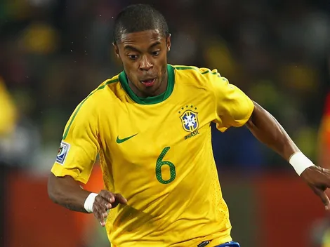 Brasil está atrás de três seleções na visão de Michel Bastos