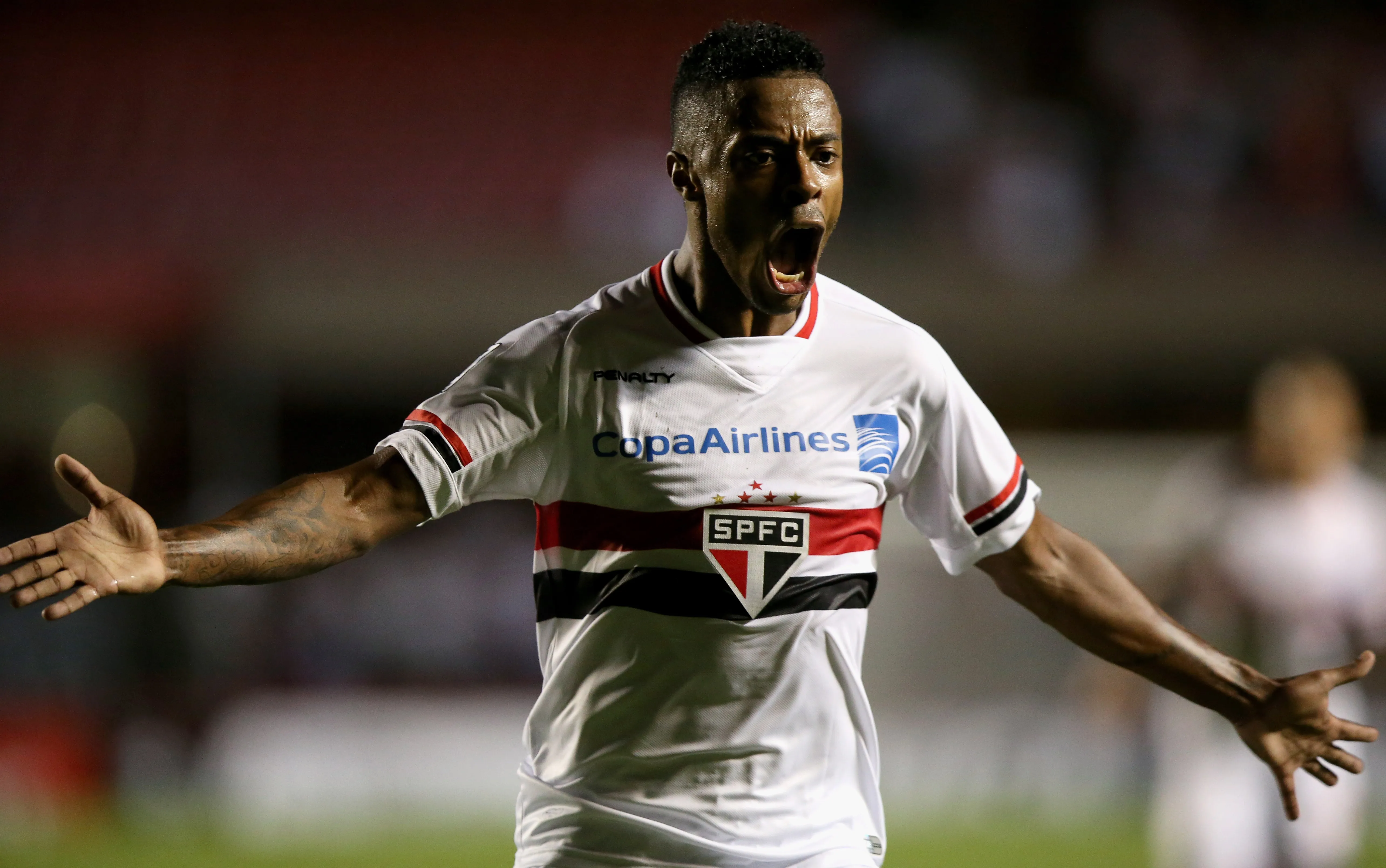 Michel Bastos nos tempos de São Paulo (Foto: Friedemann Vogel/Getty Images)