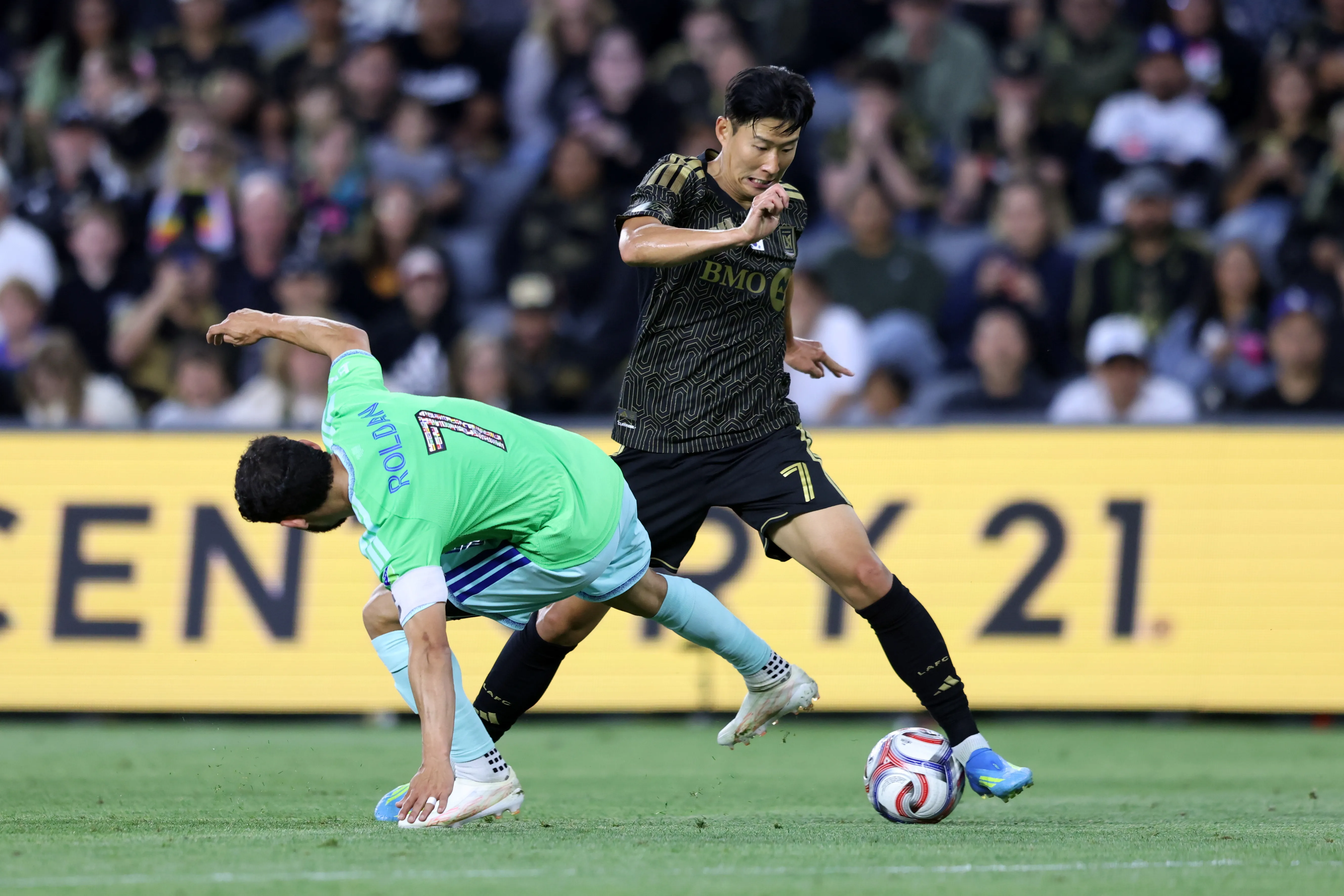 Son em campo pelo Los Angeles FC. Foto: Luiza Moraes/Getty Images)