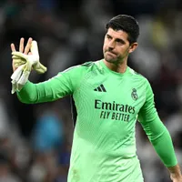 Courtois quer aposentar no Real, mas admite chegada de sucessor